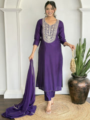 Women Embroidered Regular Thread Work Pure Silk Kurta with Trousers & Dupatta