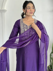 Women Embroidered Regular Thread Work Pure Silk Kurta with Trousers & Dupatta