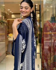 Women Floral Printed Regular Kurta with Palazzos & With Dupatta